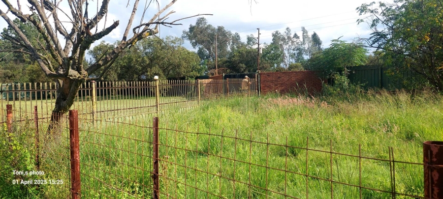 14 Bedroom Property for Sale in Mooiplaas Gauteng