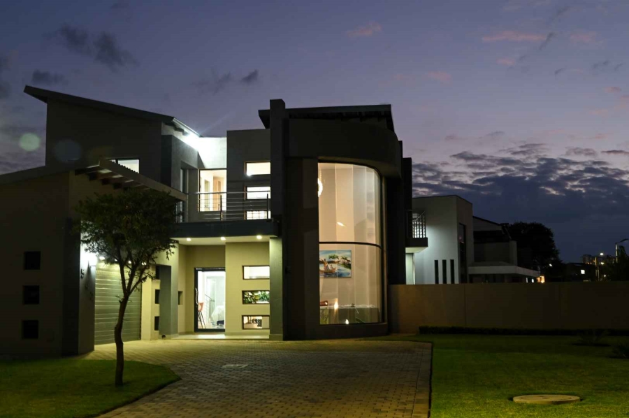 To Let 4 Bedroom Property for Rent in Six Fountains Residential Estate Gauteng