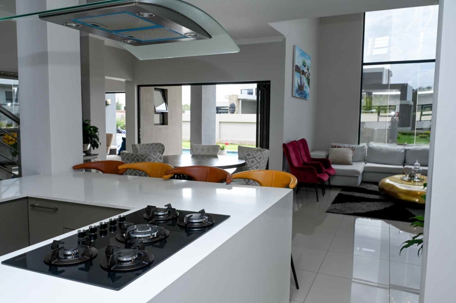 To Let 4 Bedroom Property for Rent in Six Fountains Residential Estate Gauteng