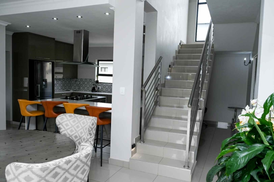 To Let 4 Bedroom Property for Rent in Six Fountains Residential Estate Gauteng
