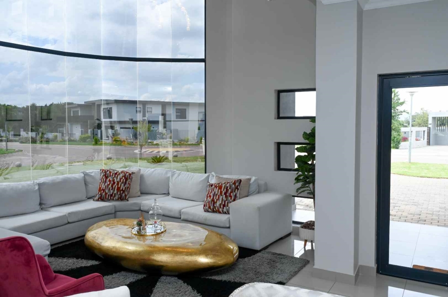 To Let 4 Bedroom Property for Rent in Six Fountains Residential Estate Gauteng