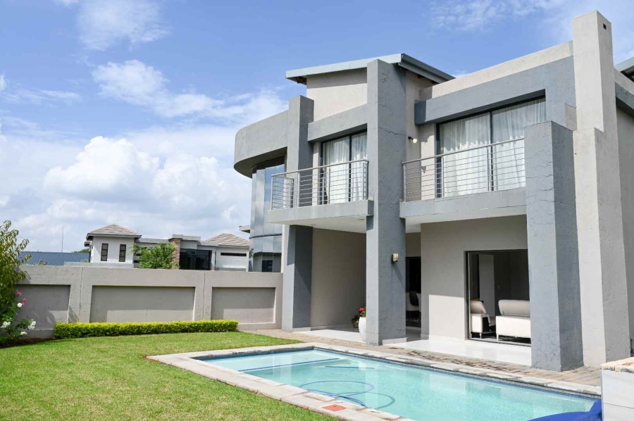 To Let 4 Bedroom Property for Rent in Six Fountains Residential Estate Gauteng