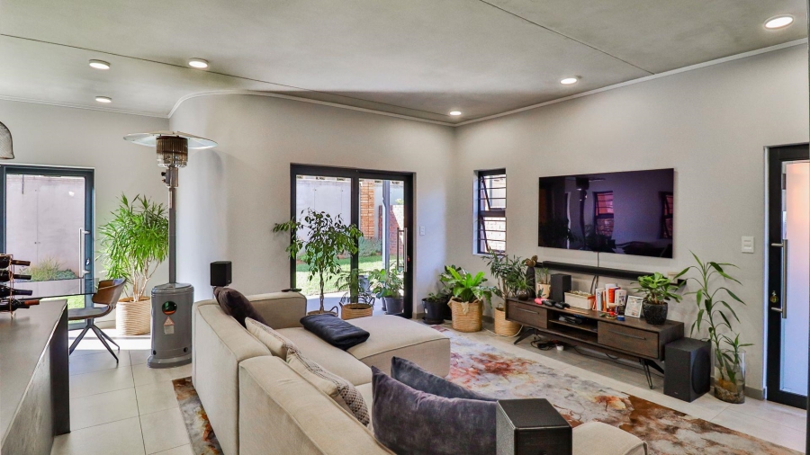 3 Bedroom Property for Sale in Zandspruit Gauteng