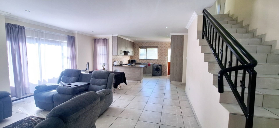 3 Bedroom Property for Sale in Brackenhurst Gauteng