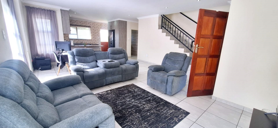 3 Bedroom Property for Sale in Brackenhurst Gauteng