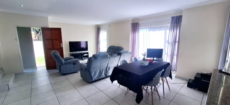 3 Bedroom Property for Sale in Brackenhurst Gauteng