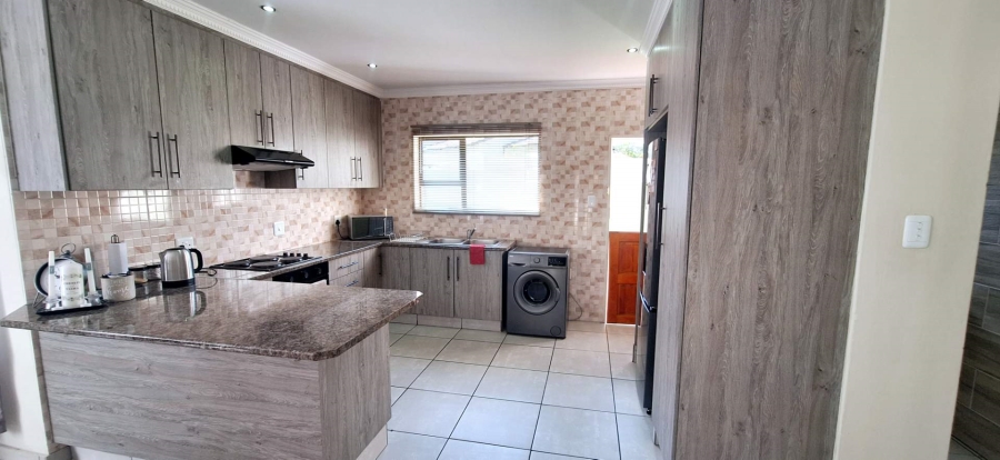 3 Bedroom Property for Sale in Brackenhurst Gauteng