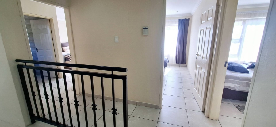 3 Bedroom Property for Sale in Brackenhurst Gauteng