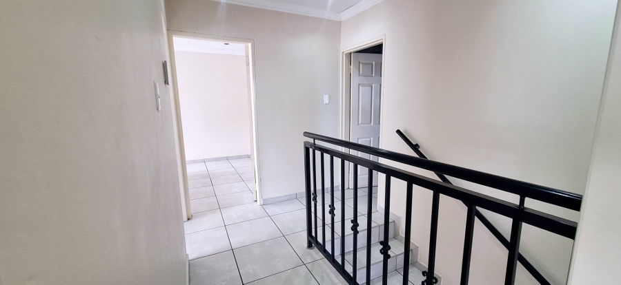 3 Bedroom Property for Sale in Brackenhurst Gauteng