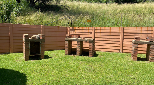 To Let 2 Bedroom Property for Rent in Alan Manor Gauteng