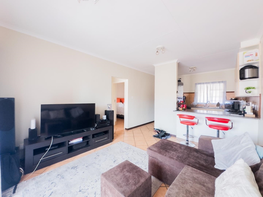 To Let 2 Bedroom Property for Rent in Mooikloof Ridge Gauteng