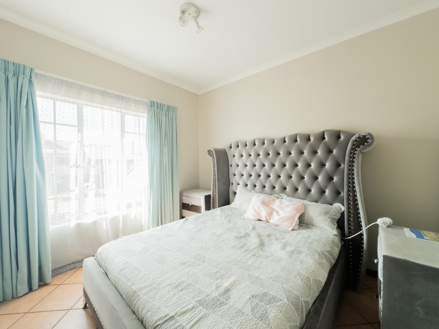 To Let 2 Bedroom Property for Rent in Mooikloof Ridge Gauteng