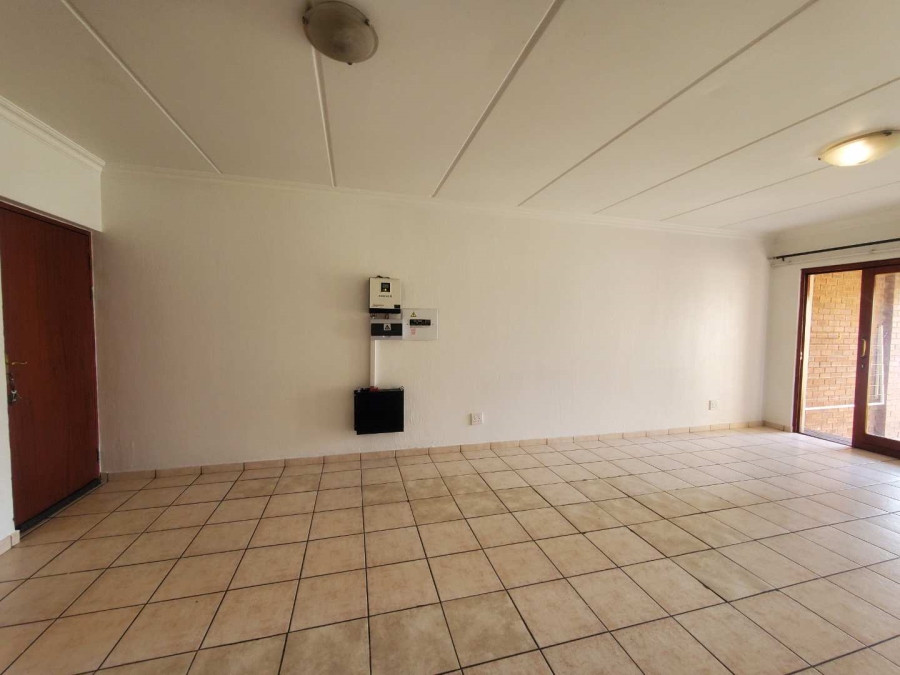 To Let 2 Bedroom Property for Rent in Willowbrook Gauteng