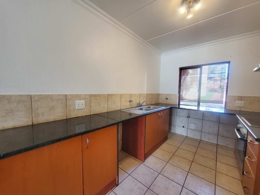To Let 2 Bedroom Property for Rent in Willowbrook Gauteng