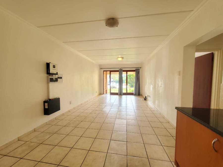 To Let 2 Bedroom Property for Rent in Willowbrook Gauteng