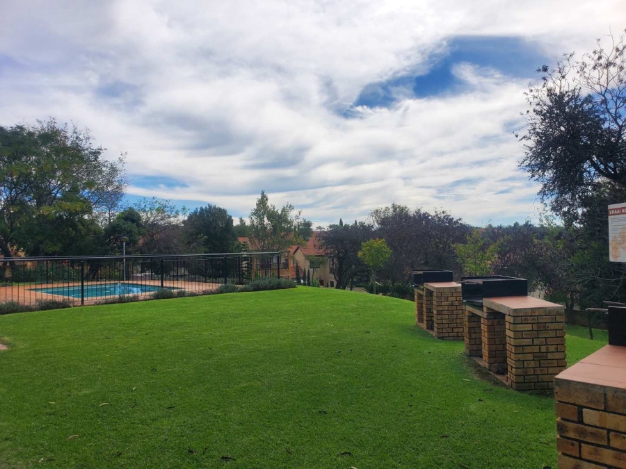 To Let 2 Bedroom Property for Rent in Willowbrook Gauteng