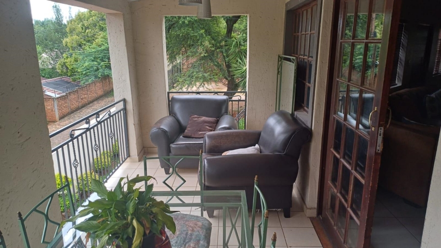 3 Bedroom Property for Sale in La Montagne Gauteng