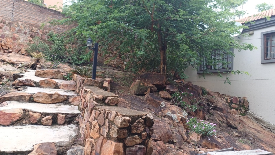 3 Bedroom Property for Sale in La Montagne Gauteng