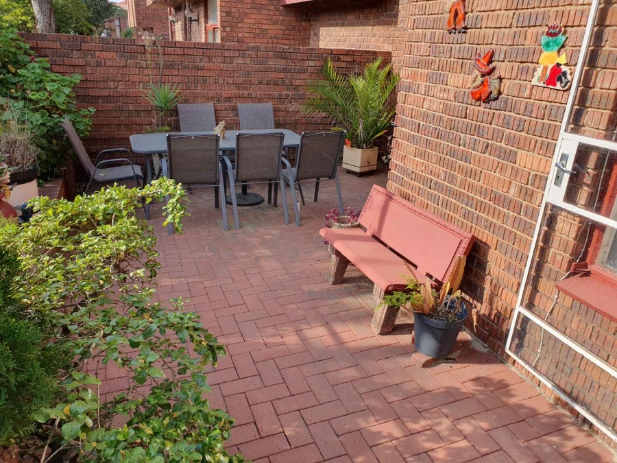 3 Bedroom Property for Sale in The Hill Gauteng