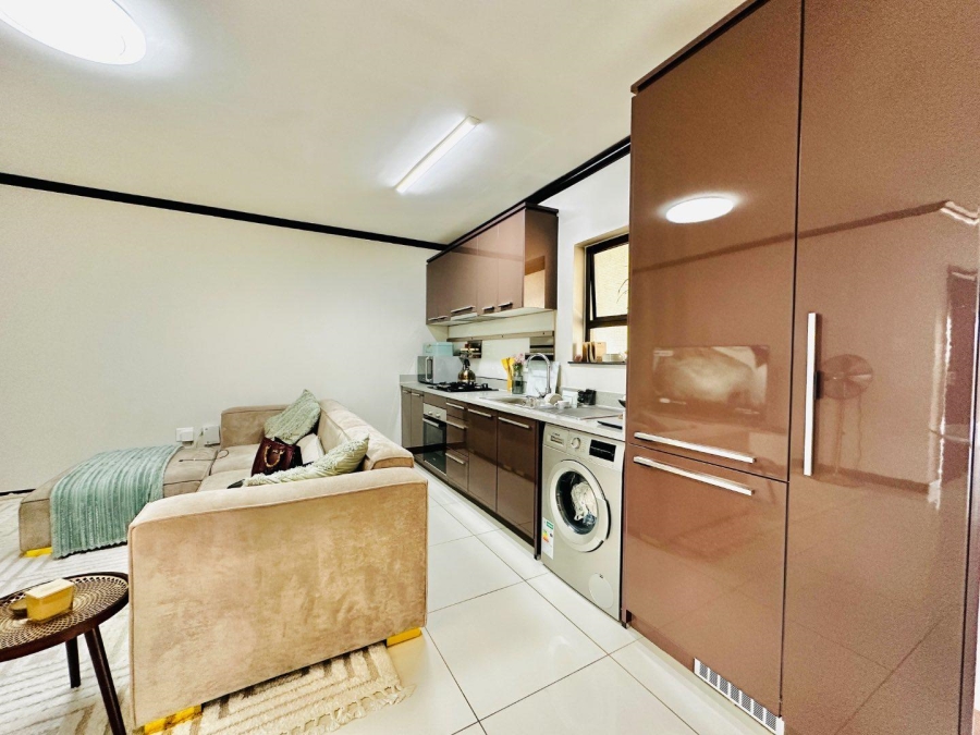 To Let 1 Bedroom Property for Rent in Fourways Gauteng
