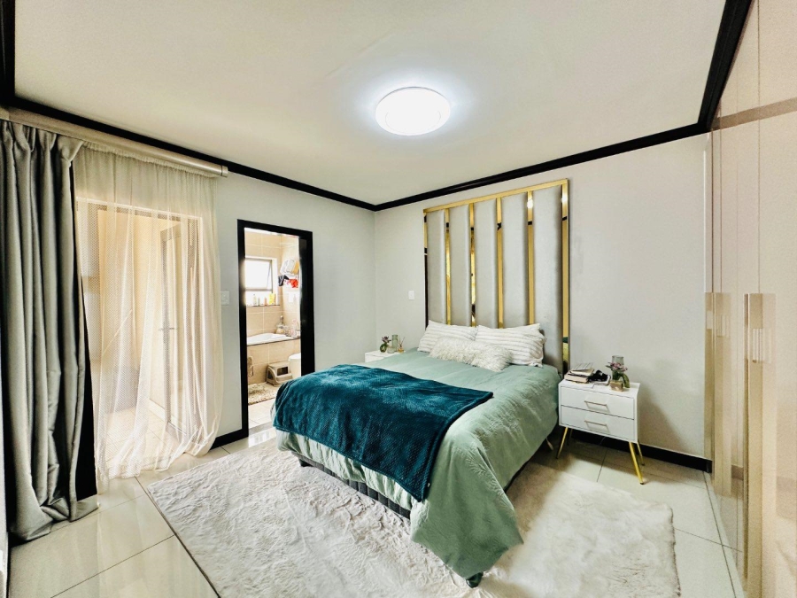 To Let 1 Bedroom Property for Rent in Fourways Gauteng