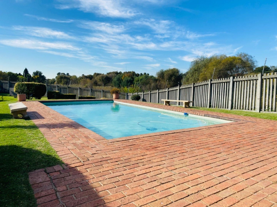 To Let 2 Bedroom Property for Rent in Weltevreden A H Gauteng