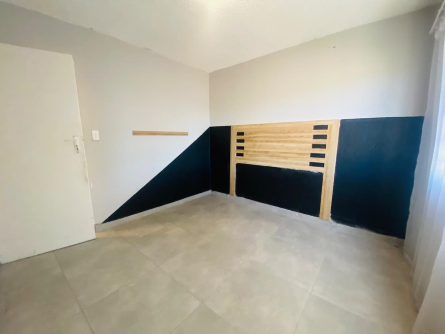 To Let 2 Bedroom Property for Rent in Weltevreden A H Gauteng