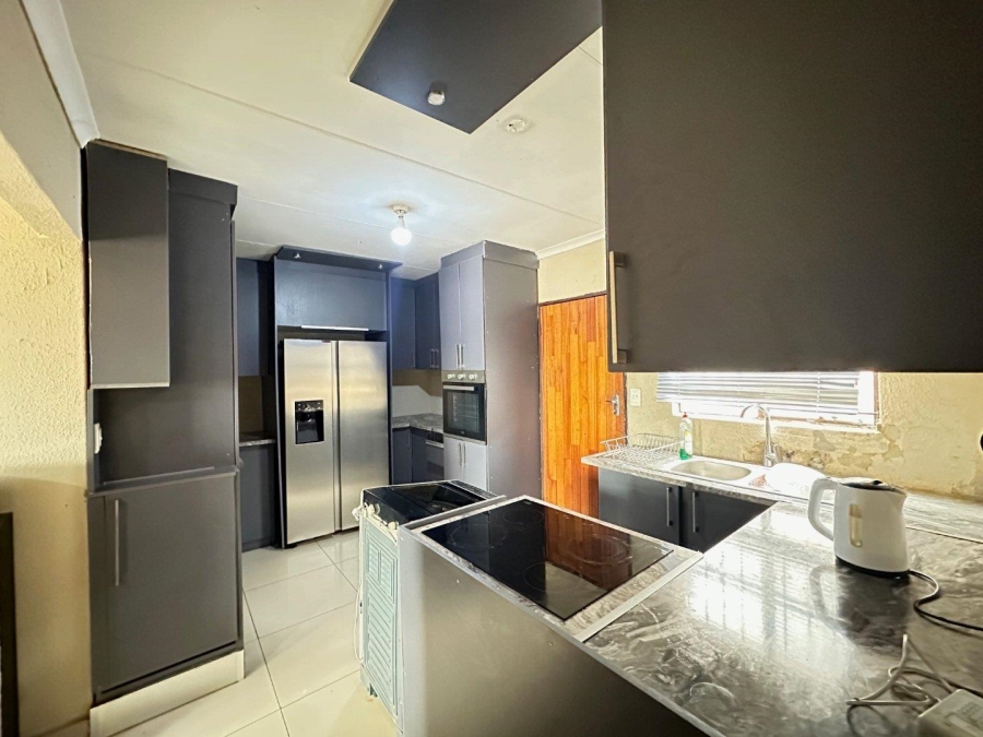 To Let 2 Bedroom Property for Rent in Lotus Gardens Gauteng