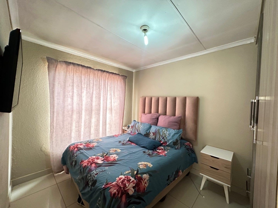 To Let 2 Bedroom Property for Rent in Lotus Gardens Gauteng