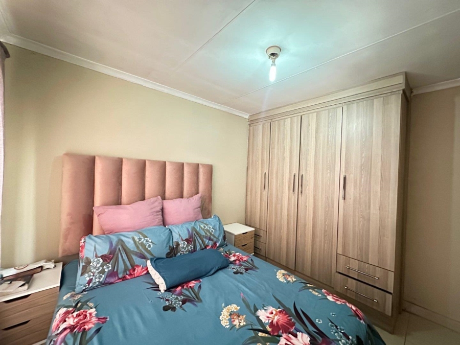 To Let 2 Bedroom Property for Rent in Lotus Gardens Gauteng