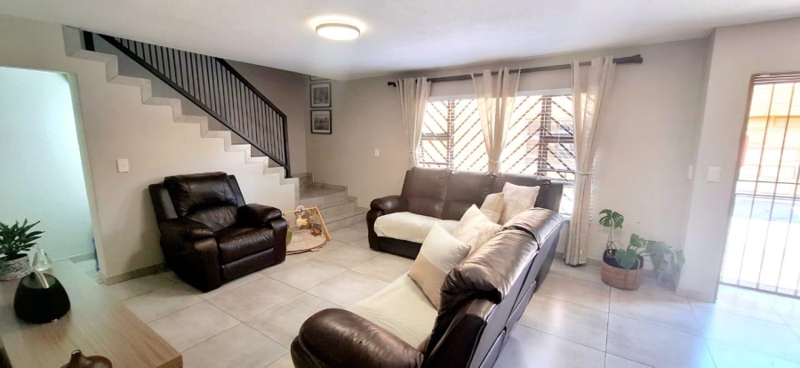 3 Bedroom Property for Sale in Brackenhurst Gauteng