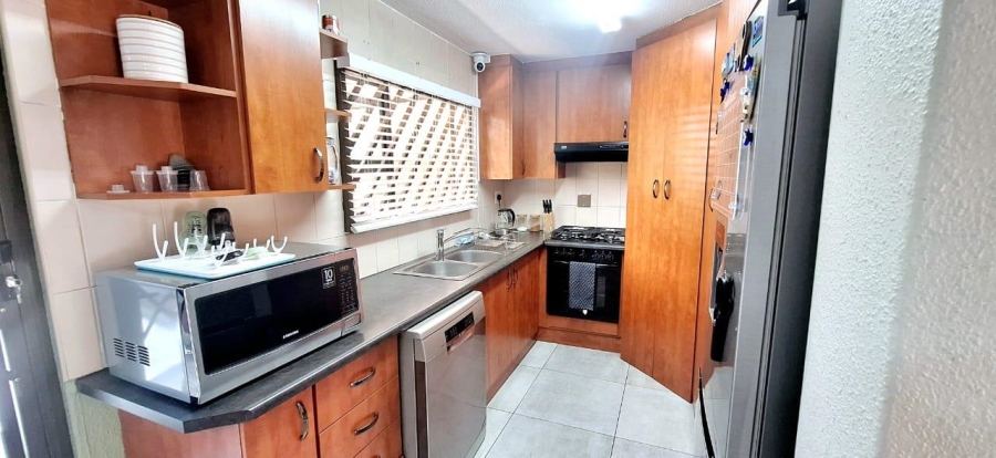 3 Bedroom Property for Sale in Brackenhurst Gauteng