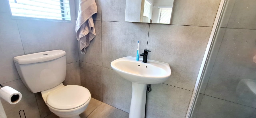 3 Bedroom Property for Sale in Brackenhurst Gauteng