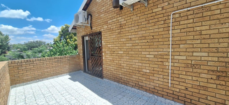 3 Bedroom Property for Sale in Brackenhurst Gauteng