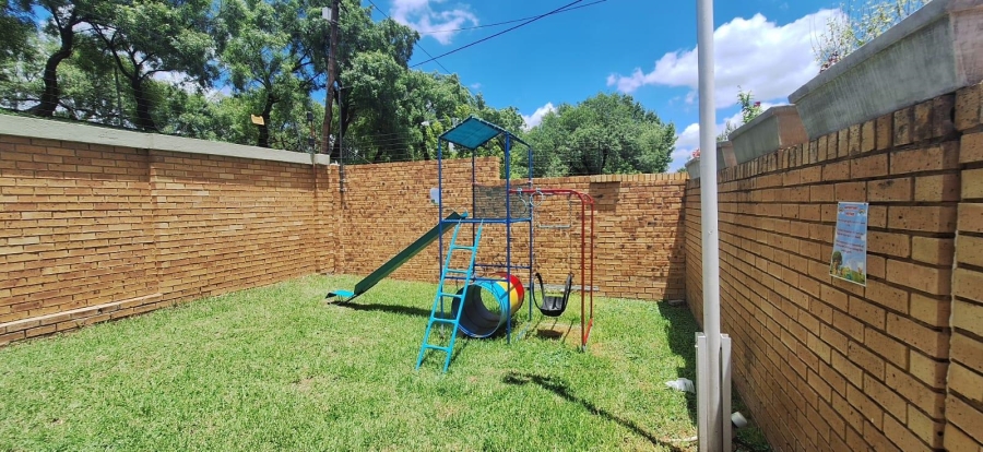 3 Bedroom Property for Sale in Brackenhurst Gauteng