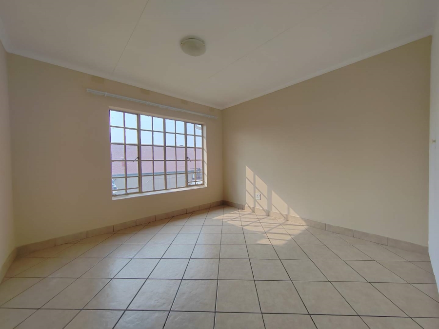 To Let 2 Bedroom Property for Rent in Pierre Van Ryneveld Gauteng