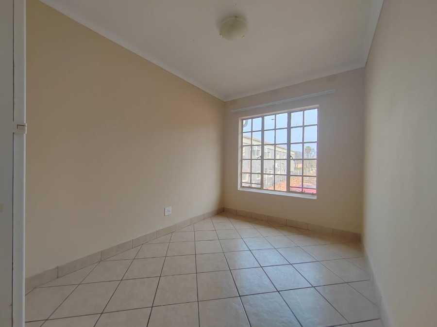 To Let 2 Bedroom Property for Rent in Pierre Van Ryneveld Gauteng