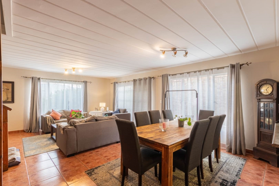 3 Bedroom Property for Sale in Wilgeheuwel Gauteng