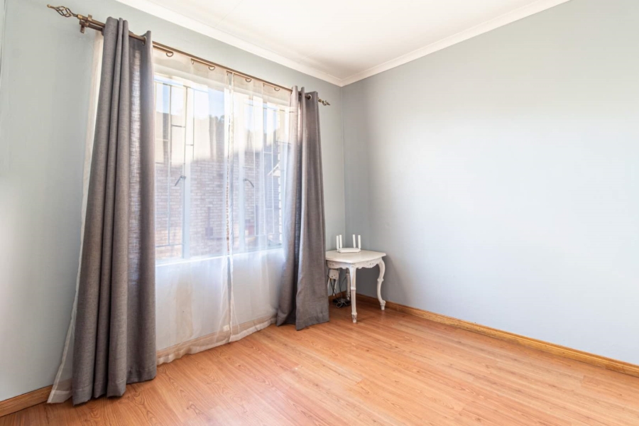 3 Bedroom Property for Sale in Wilgeheuwel Gauteng