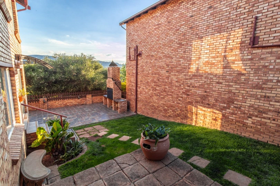 3 Bedroom Property for Sale in Wilgeheuwel Gauteng