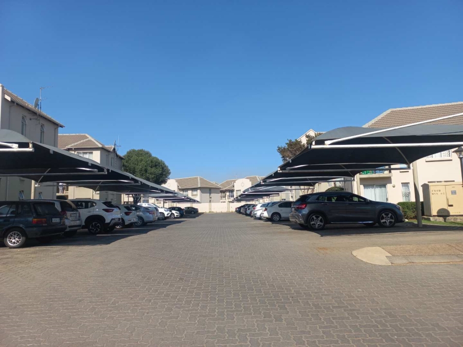 2 Bedroom Property for Sale in Klippoortje Gauteng