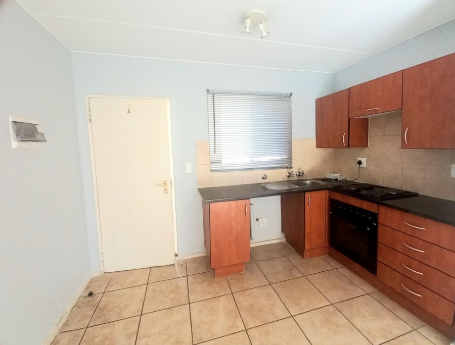2 Bedroom Property for Sale in Klippoortje Gauteng