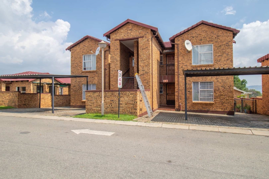 2 Bedroom Property for Sale in Roodepoort Gauteng