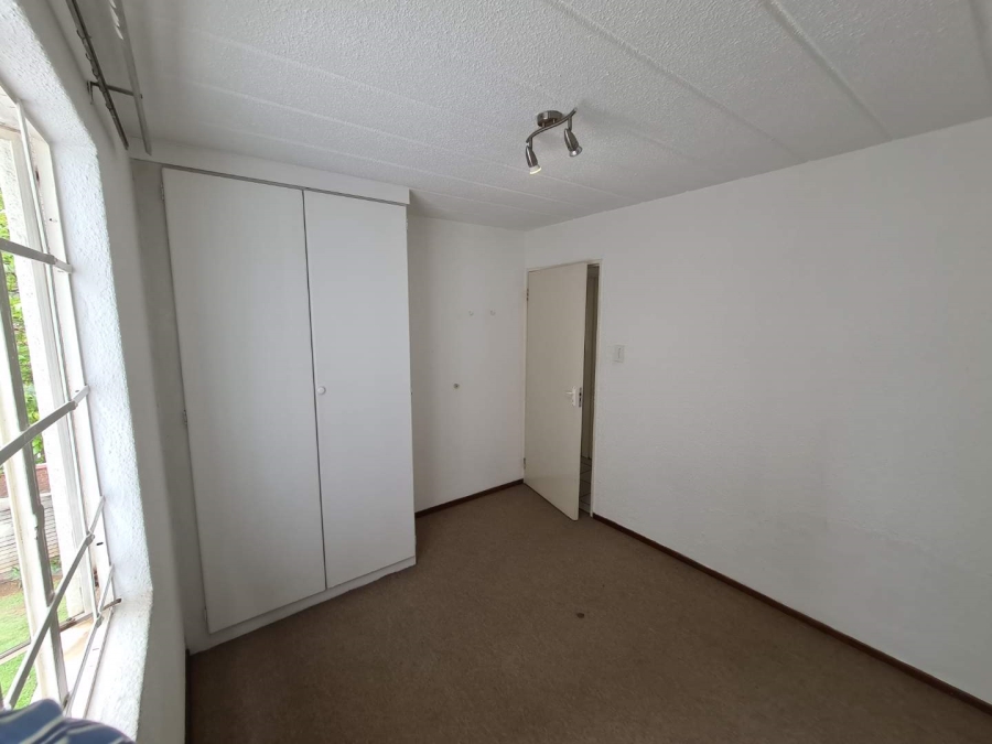 To Let 2 Bedroom Property for Rent in Groenkloof Gauteng