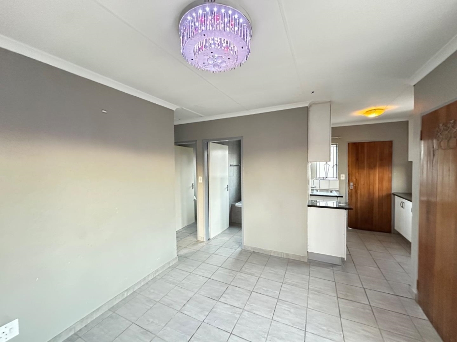 To Let 2 Bedroom Property for Rent in Danville Gauteng