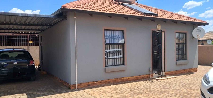 2 Bedroom Property for Sale in The Orchards Gauteng