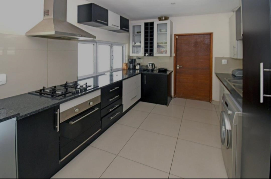 4 Bedroom Property for Sale in Noordwyk Gauteng