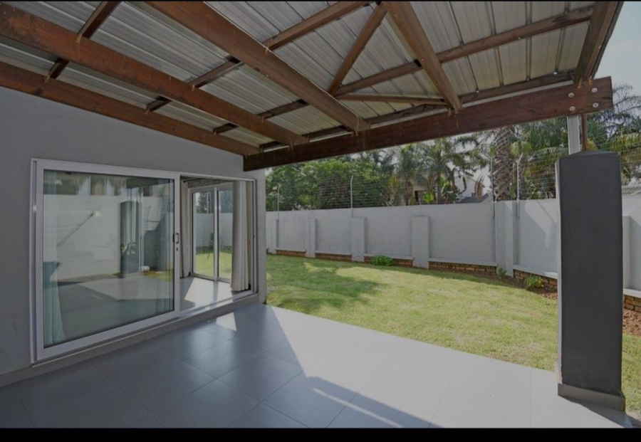 4 Bedroom Property for Sale in Noordwyk Gauteng