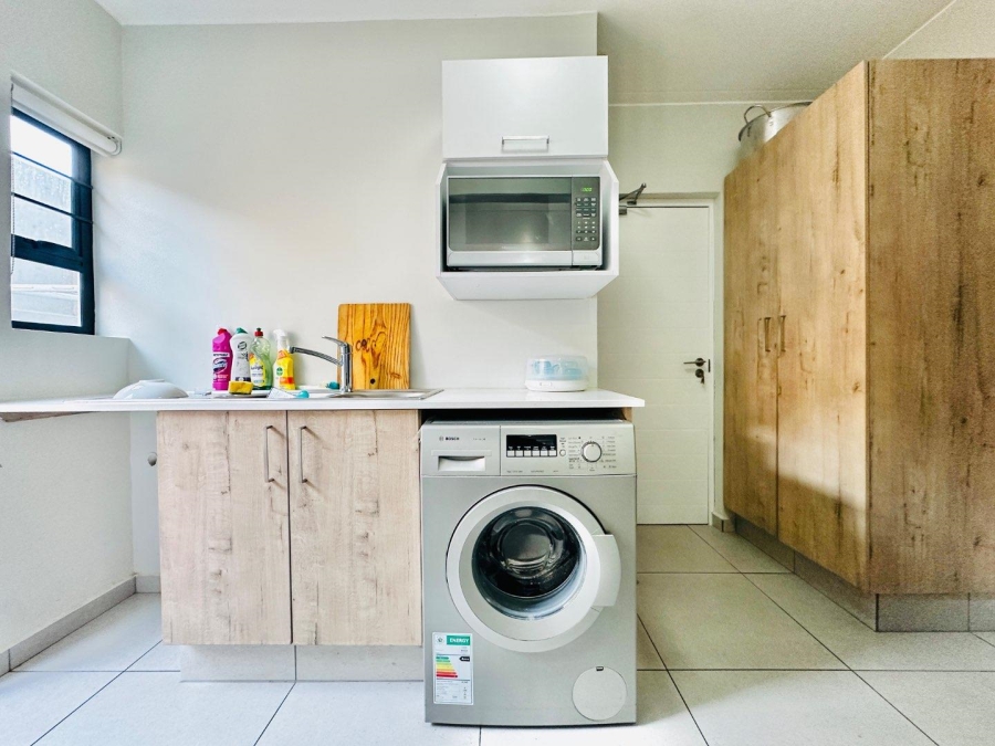 To Let 3 Bedroom Property for Rent in Fourways Gauteng