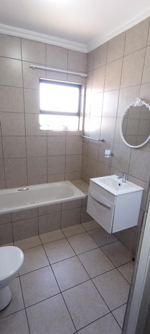 To Let 2 Bedroom Property for Rent in Terenure Gauteng